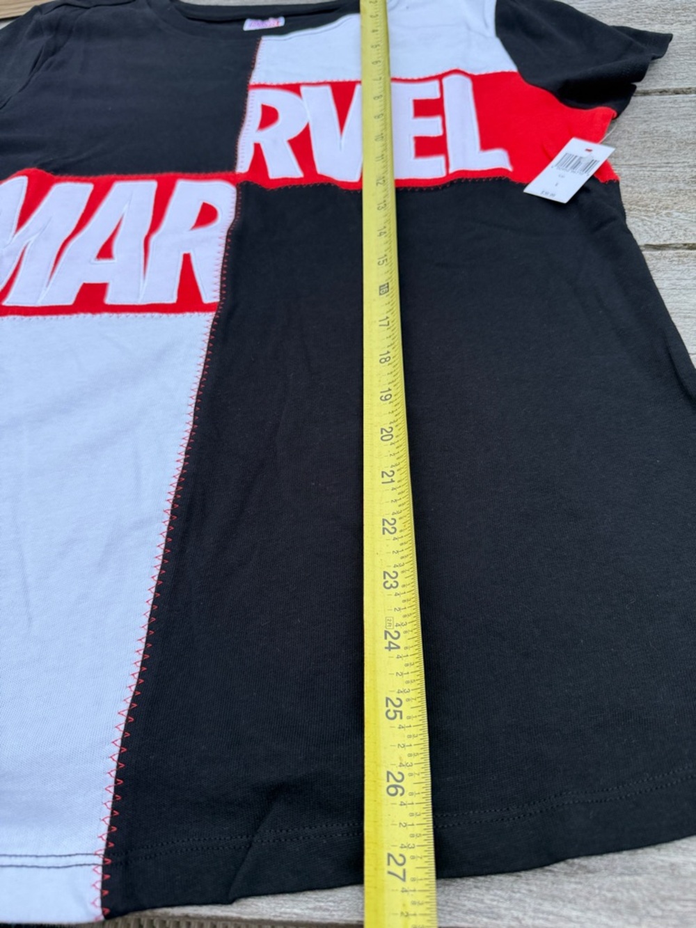 Marvel Logo Fashion T-Shirt for Women size Large nwt black white red - Picture 2 of 5